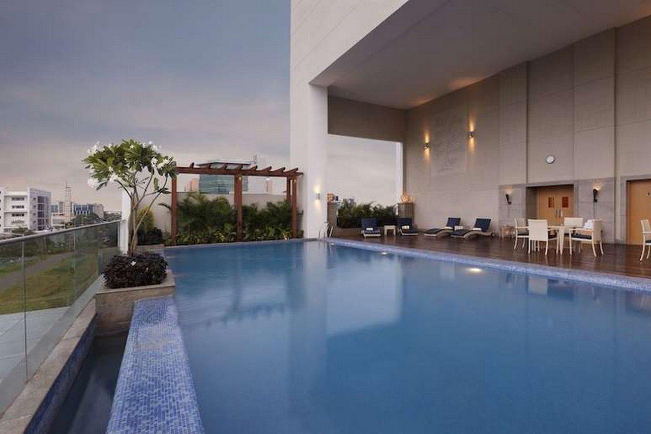 Lemon Tree Hotel, Gachibowli, Гайдарабад Екстер'єр фото